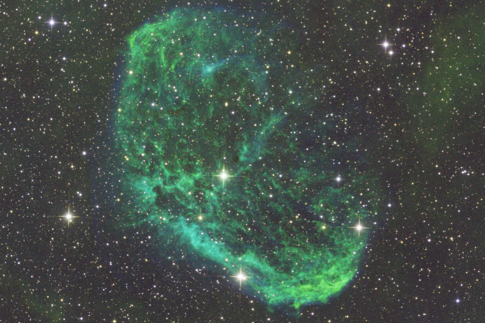 Crescent Nebula, NGC 6888, plain stretch